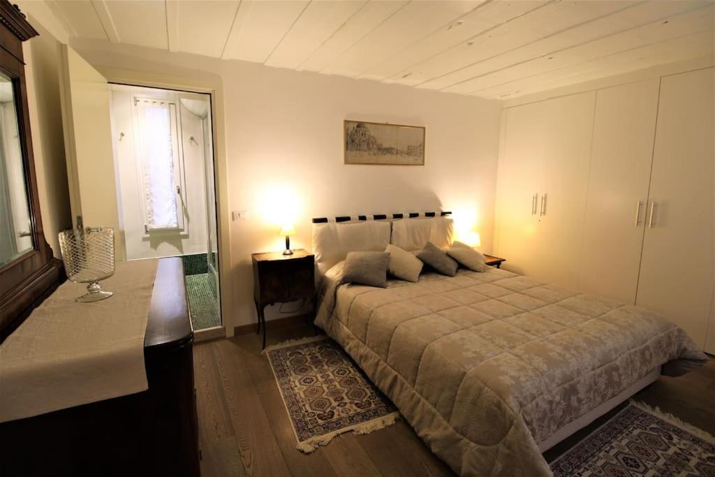 San Marco Charming Apartment With Canal View Venice Ngoại thất bức ảnh